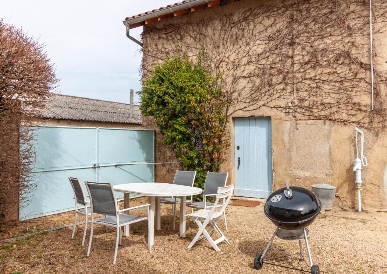 La Grange De Johanni Davaye Exteriör bild